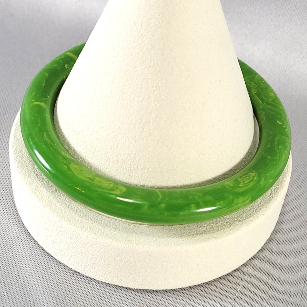 Green Marble Bakelite Bangle Bracelet 8 Inch Simichrome Tested Vintage